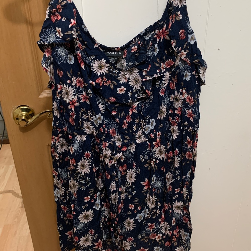 Torrid 4 tank blouse